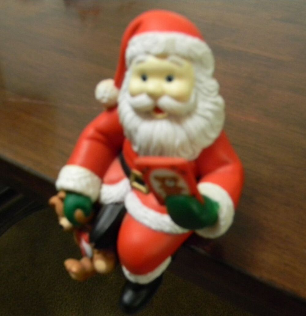 VTG Santa Shelf Sitter Stocking Hanger 1980s Holiday Christmas Decor - Picture 3 of 4
